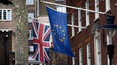 Slováci sa zatiaľ nemusia obávať zmeny postavenia v Británii