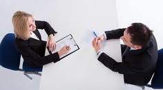 Aké platy si pýtajú absolventi vysokých škôl?