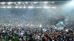 VIDEO: Bledomodrý gejzír radosti hneď po hvizde. Neapol s Lobotkom získal majstrovský titul