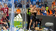 Polícia zadržala muža, ktorý vnikol na ihrisko na zápase Slovan - Trnava. Mitreu vraj nekopol
