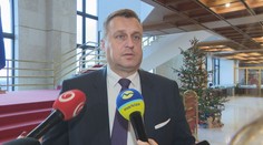 Dankova SNS chce od Fica vedieť, prečo Slovensko hlasovalo za rezolúciu OSN. Žiada ospravedlnenie