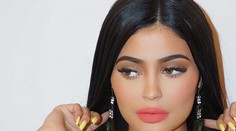 Chcela spropagovať rúž, ale na pery sa jej nikto nepozeral