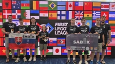 Zo Sabinova až do Houstonu: Slovenskí školáci s vlastným robotom porazili svetovú konkurenciu