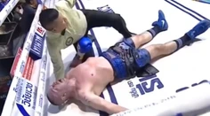 VIDEO: Tragédia v ringu. Boxer po tvrdom údere upadol do kómy, z nej sa už neprebral