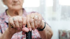 Súčasné rodičovské penzie skončia. Vláda našla iný spôsob, ako deti budú môcť pomôcť otcom a mamám