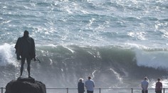 Fotografoval rozbúrené more. Český turista spadol na Kanárskych ostrovoch do vody a zomrel