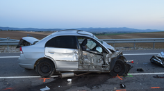 Smrteľná nehoda v Trenčianskom kraji. Vodič (†39) nemal šancu prežiť čelnú zrážku s nákladiakom