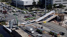 Na Floride sa zrútil most, zomrelo šesť ľudí