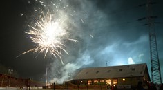 Silvestrovská noc: Hasiči mali 26 výjazdov, lekári riešili aj otravu alkoholom