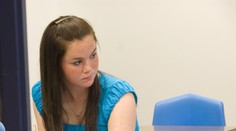 Študentka sa pochválila skrýšou na ťahák. Učiteľ nemal šancu