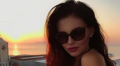 Hrmová v legendárnych červených plavkách. Pokojne by mohla hrať v Baywatchi