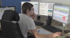 Nefungovali by bez nich nemocnice ani netiekla voda. Elektrárenskí dispečeri v izolácii čakajú na vakcínu