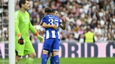 VIDEO: Naľavo Zidane či Raúl, oproti Quaresma. Zápas legiend Realu a Porta však rozhodol Slovák