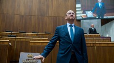 Jaroslav Spišiak skončil s autom v plote. Rozhodený a oslepený som zle reagoval, okomentoval súvislosti