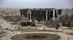 Obete prestali počítať pre pouličné boje. Starosta Mariupola zo zmiznutia tiel podozrieva Rusov