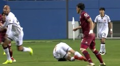 V dueli juhokórejskej ligy tuhla krv. Hráč si po páde zlomil krčné stavce a stratil pamäť