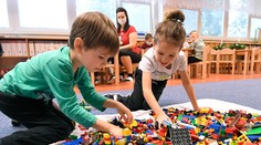 Vyššie prídavky aj daňový bonus. Druhá časť prorodinného balíčka prinesie rodičom viac peňazí