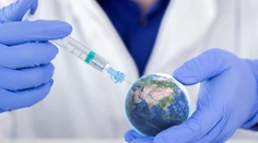 Na svete podali už dve miliardy dávok vakcín proti covidu. Pozrite sa, kde zatiaľ vôbec neočkujú