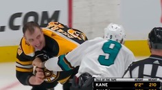 Chára opäť zhodil rukavice. Tentoraz bol jeho "obeťou" Evander Kane