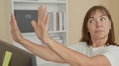 Ako ohnete palec na ruke? Jednoduchý test môže naznačiť problémy so srdcom