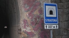 V Stratenskom tuneli si musíte svietiť sami, pritom ide o cestu prvej triedy