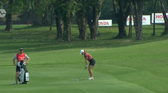 Frajer na záver: Na jednu sa usmialo šťastie, druhá mala neuveriteľnú smolu. Golf prináša zaujímavé momenty