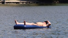 Vo vodnej nádrži vo Zvolene zasahujú hasiči, hľadajú utopenú osobu