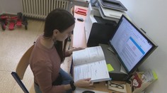 Hodiny práce navyše za rovnakú výplatu. Asistentov učiteľov čakajú zmeny