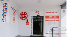 Známa sieť potravín zdvojnásobí počet nonstop predajní. Záujem je niektoré dni taký, že sa tvoria rady