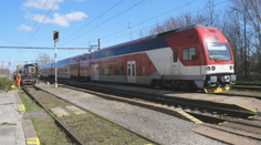 Na železniciach chýbajú výpravcovia. Doplatila na to obec na Záhorí, kde vlak už nebude stáť