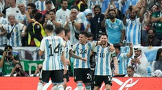 Po katastrofálnom polčase prišla božská ľavačka, Messi gólom a asistenciou oživil nádej Argentíny