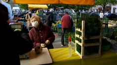 Otvorenie trhovísk, niektorých obchodov i športovísk dostalo zelenú od krízového štábu