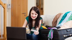 Na dovolenku si zoberte dve karty, nie hotovosť