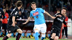 Neapol deklasoval Bolognu, Hamšík prihral Mertensovi na gól