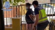 Španielska polícia rozložila gang vzťahových podvodníkov, jednou z obetí je aj Slovenka