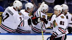 Chicago natiahlo sériu bez prehry na sedem zápasov. Hossa opäť skóroval