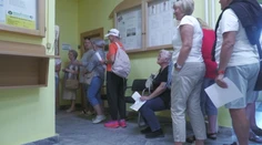 Ministerstvo priznalo chybu. Slováci stáli v dlhých radoch pred úradmi úplne zbytočne