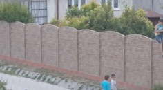 Napätie v Dražovciach pri Nitre: Miestni si na pomoc zavolali brancov