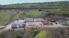 Pred rokmi zbúrali nelegálnu osadu, teraz ju budujú znova. Pri Prešove rodiny stavajú načierno