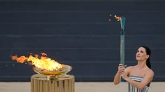 VIDEO: Olympijský oheň je už v rukách organizátorov. Putovať bude významnými miestami Talianska