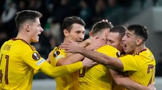 EL: Schranz vyšvihol Slaviu na prvé miesto, z postupu sa teší aj Haraslín. Liverpool postavil béčko