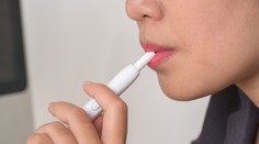 Bezdymové zariadenie vraj pomôže fajčiarom, americké úrady to ale zatiaľ nepotvrdili