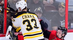 VIDEO: Chárov Boston zvíťazil nad Ottawou s Jarošom, Pánik na tribúne