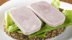 Stále nechceme Čechom uznať Pražskú šunku