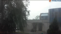 Búrky na Slovensku vyvracali stromy