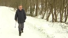 Američan zaujal chôdzou do roboty. Pozrite sa na chlapíka od nás