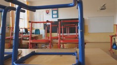 Z učiteľov sa stáva ohrozený druh. Ľudia chcú v škole dokonca radšej upratovať ako učiť