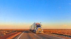 Pôsobil ako vrcholový manažér, no zasiahol ho syndróm vyhorenia. Teraz šoféruje nákladiaky a je šťastný