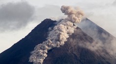 Sopka Merapi sa opäť prebudila k životu, vyvrhla rieku lávy