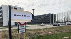 Ničia nábytok a vyhadzujú matrace z okien. Takto sa správajú niektorí ľudia v karanténnych centrách